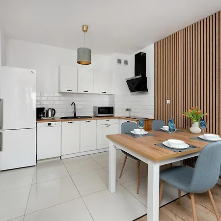 Przytulne Z Balkonem W Centrum Blisko Plazy By Renters Kołobrzeg