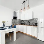 Apartment Przytulne Z Balkonem W Centrum Blisko Plazy By Renters