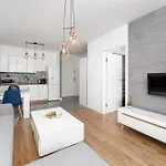 Apartment Przytulne Z Balkonem W Centrum Blisko Plazy By Renters