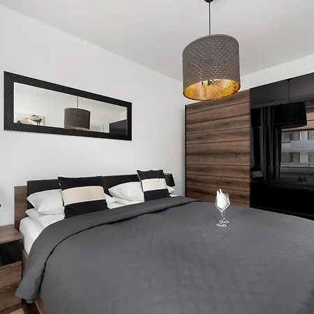 Apartman Przytulne Z Balkonem W Centrum Blisko Plazy By Renters Kołobrzeg
