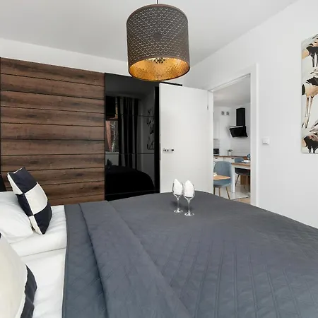 Przytulne Z Balkonem W Centrum Blisko Plazy By Renters Kołobrzeg