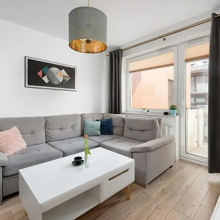 Apartman Przytulne Z Balkonem W Centrum Blisko Plazy By Renters Kołobrzeg