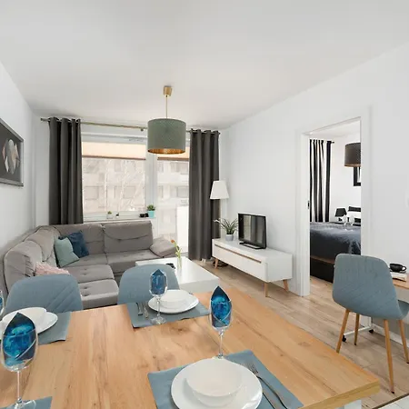 Apartman Przytulne Z Balkonem W Centrum Blisko Plazy By Renters Kołobrzeg