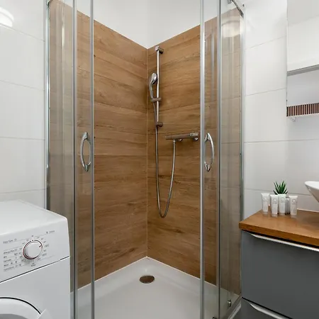 Apartman Przytulne Z Balkonem W Centrum Blisko Plazy By Renters *