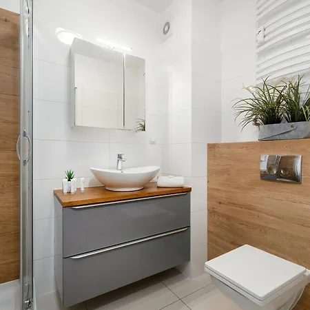 Apartman Przytulne Z Balkonem W Centrum Blisko Plazy By Renters *