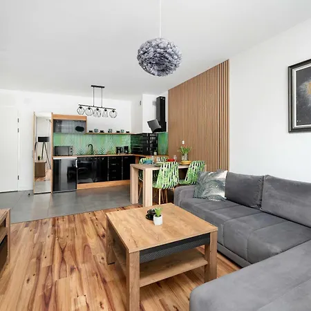 Przytulne Z Balkonem W Centrum Blisko Plazy By Renters Apartamento Kołobrzeg